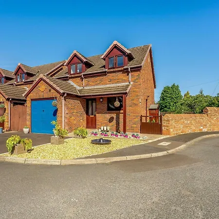 3 Bed In Penrith Oc-89268 *