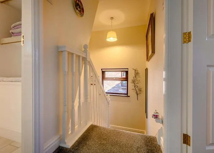 3 Bed In 89268 بيت للعطل Newton Reigny