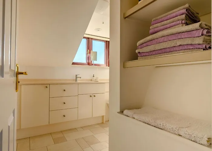 بيت للعطل 3 Bed In 89268 *